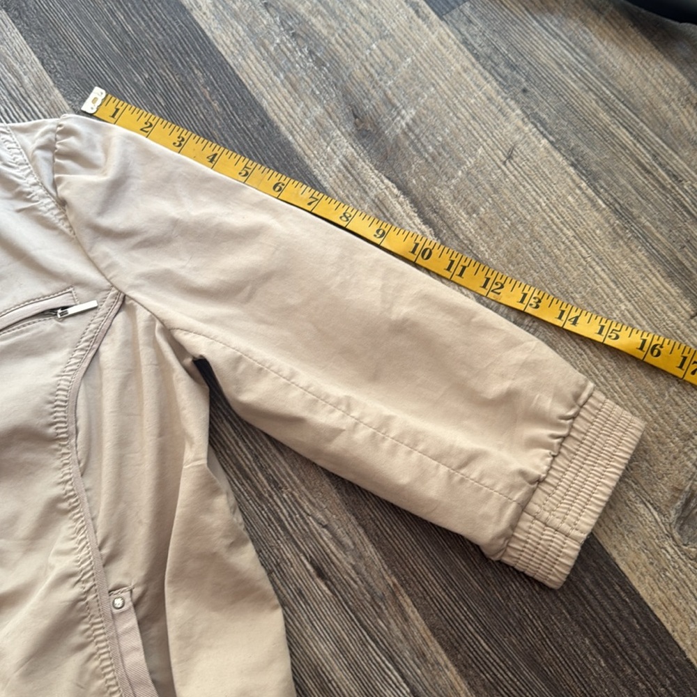 White House Black Market Women's Tan Bomber Jacket Size 2 - Picture 14 of 14
